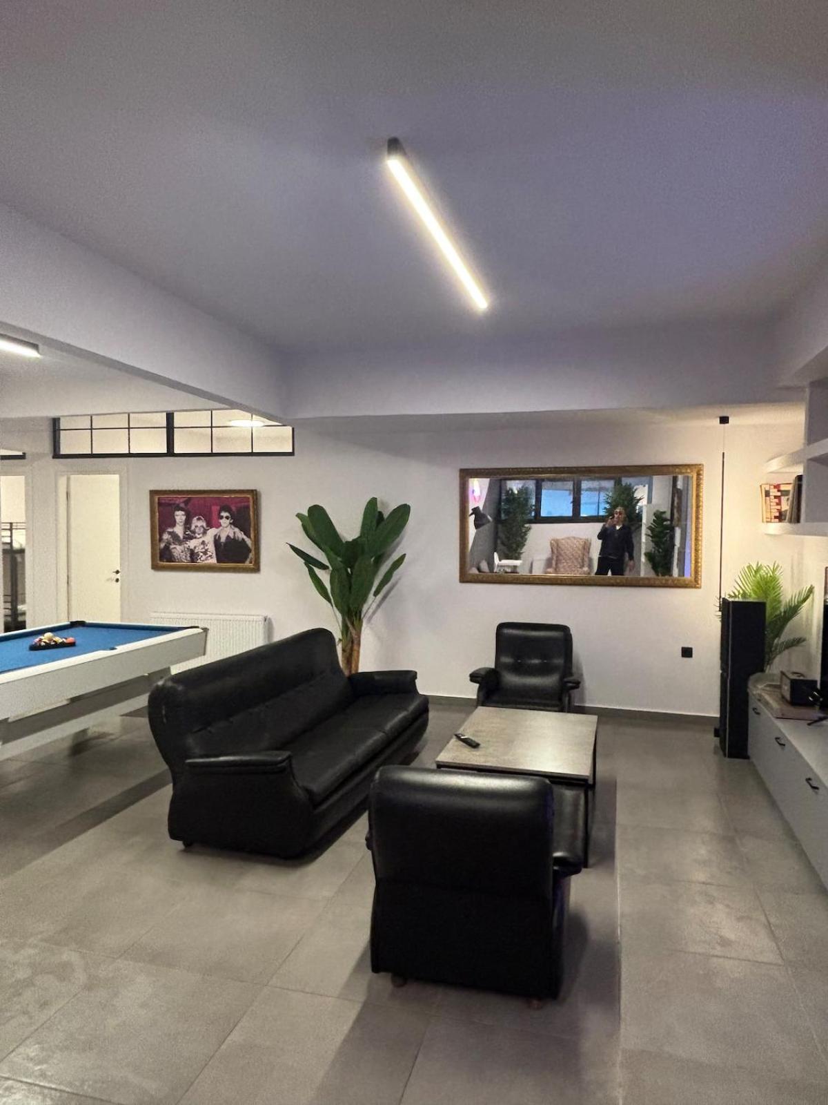 Rock N Roll Apartment, Downtown *